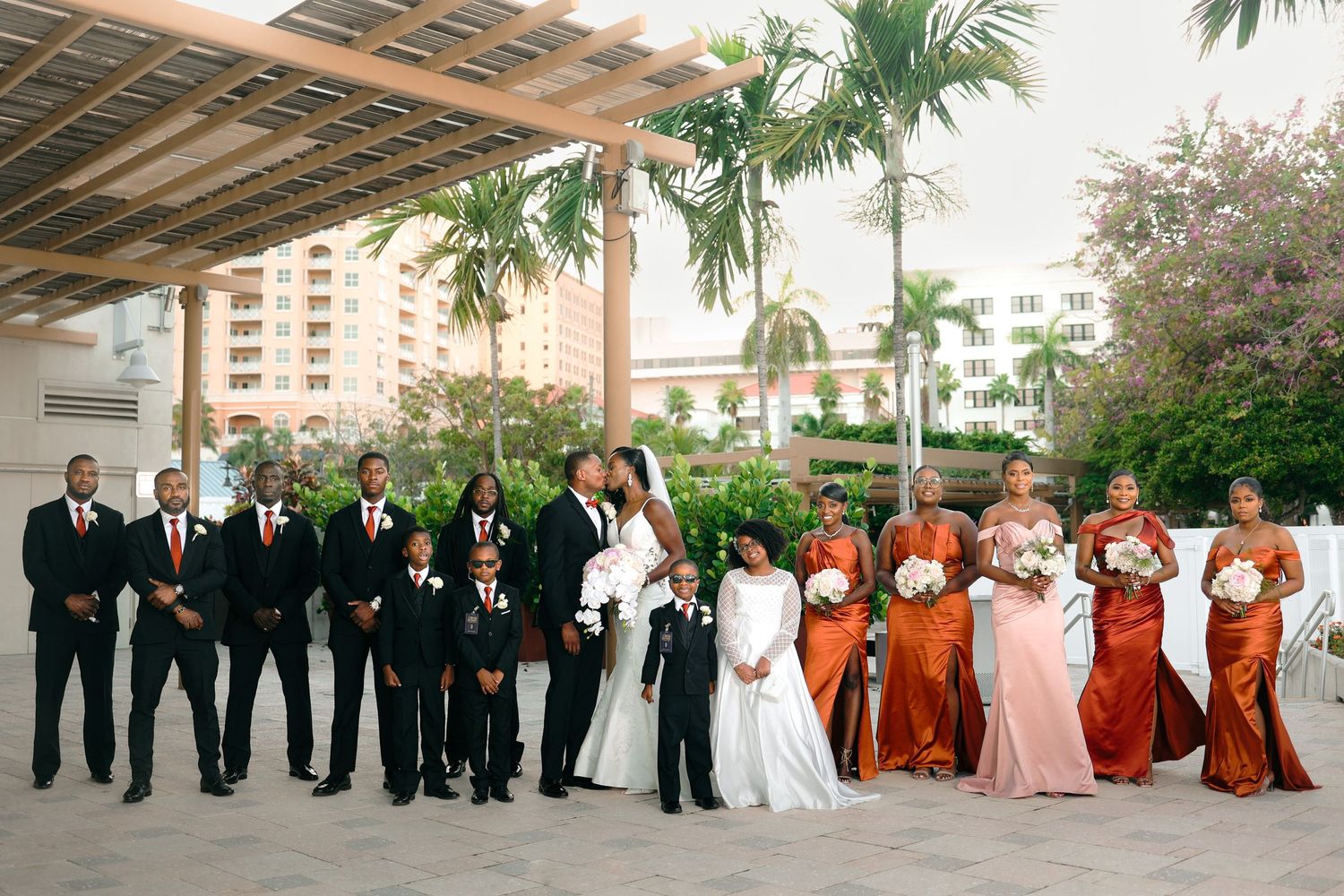 Full wedding party photographed together